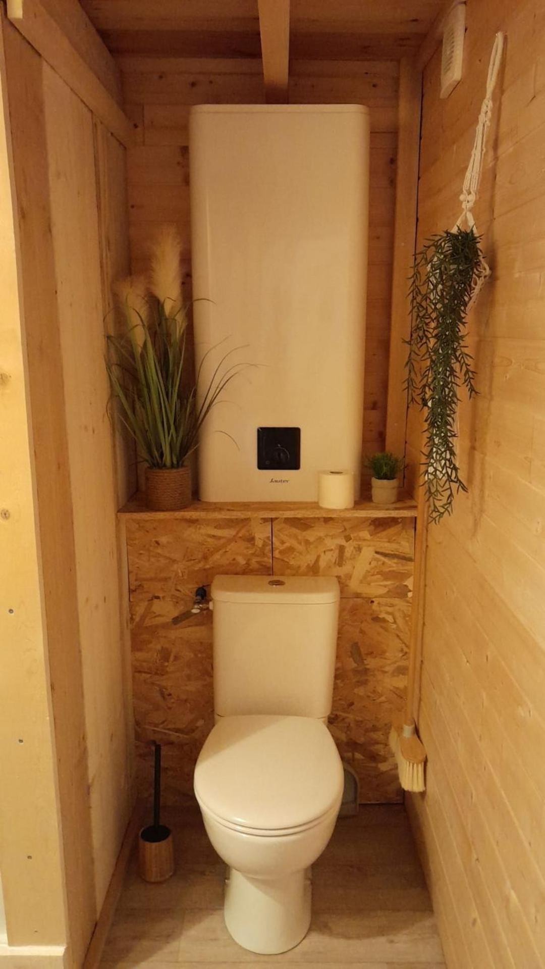 La Cabane En Bois Tourves Kültér fotó