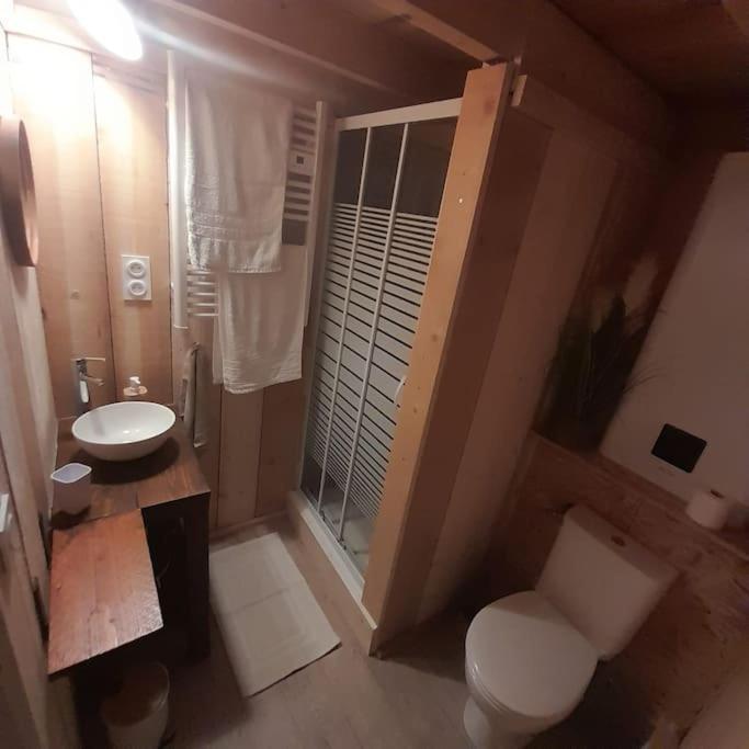 La Cabane En Bois Tourves Kültér fotó